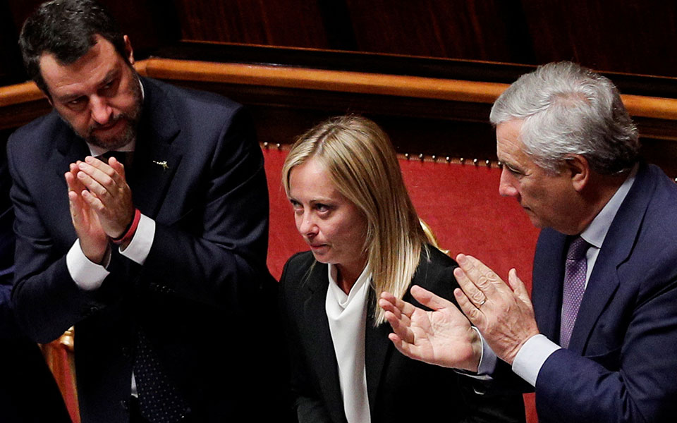 μελόνι-ο-μόνος-τρόπος-για-την-ειρήνη-εί-562110424