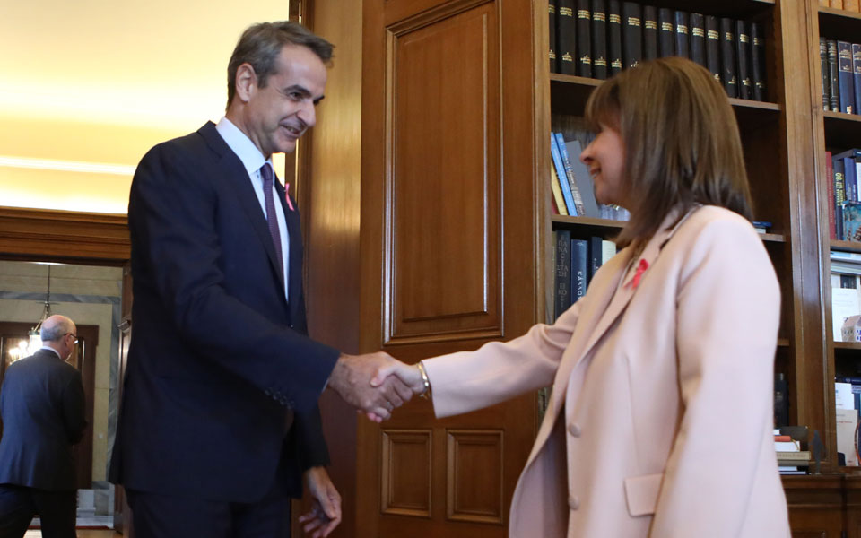 Μητσοτάκης σε Σακελλαροπούλου: Θα συνεχίσουμε να στηρίζουμε νοικοκυριά και επιχειρήσεις-1