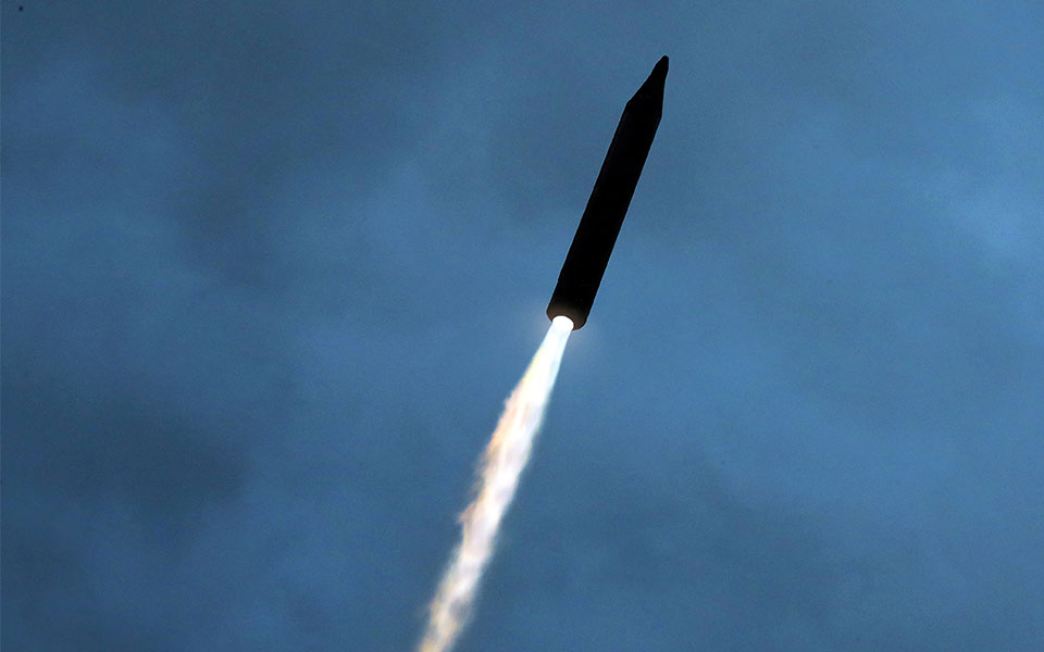 βόρεια-κορέα-νέα-εκτόξευση-βαλλιστικ-562090543