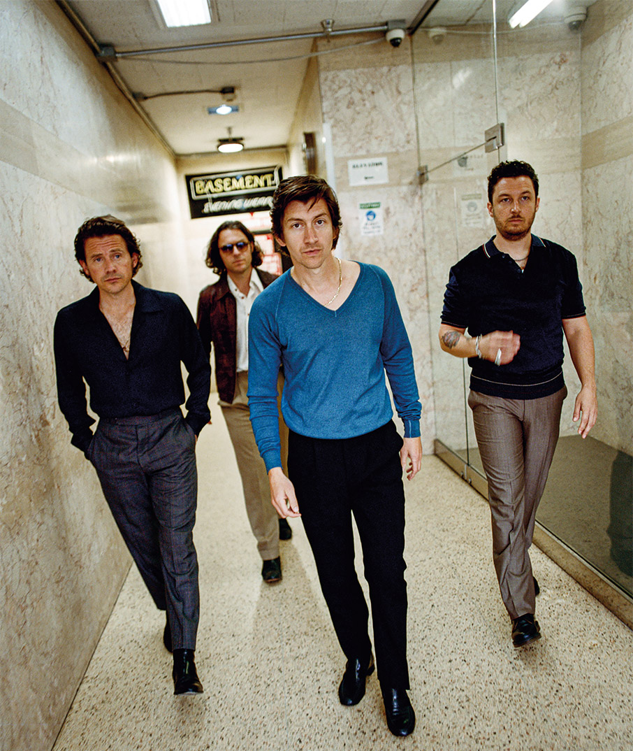 Oι Arctic Monkeys δεν είναι πια παιδιά-1