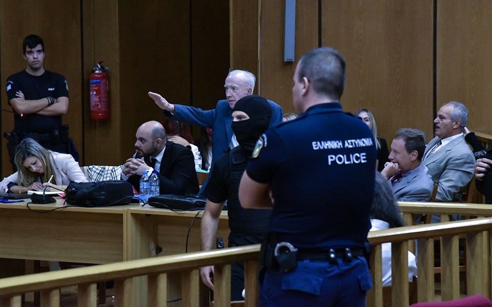 Θάνος Πλεύρης: Αποκτήνωση ο ναζιστικός χαιρετισμός του πατέρα μου μπροστά στη Μάγδα Φύσσα-1