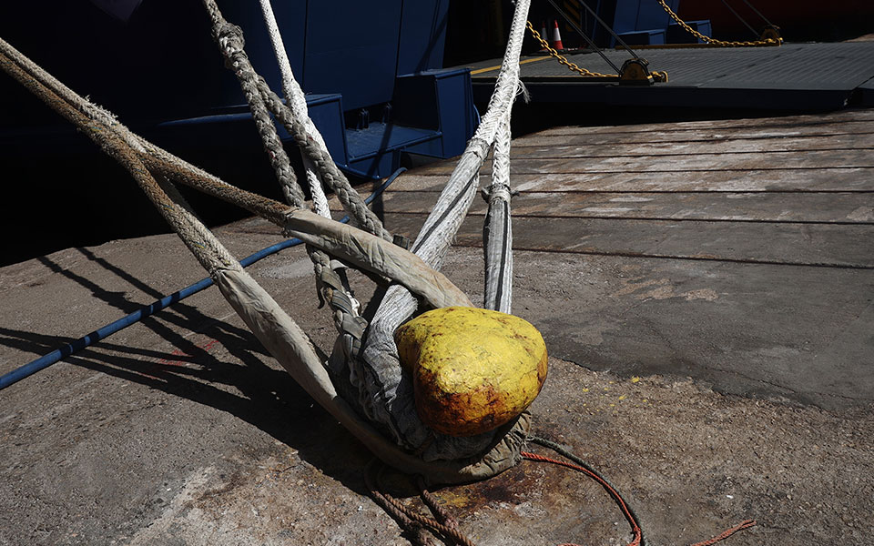 στον-πειραιά-επιστρέφει-το-flying-cat-6-λόγω-εμπ-562102348