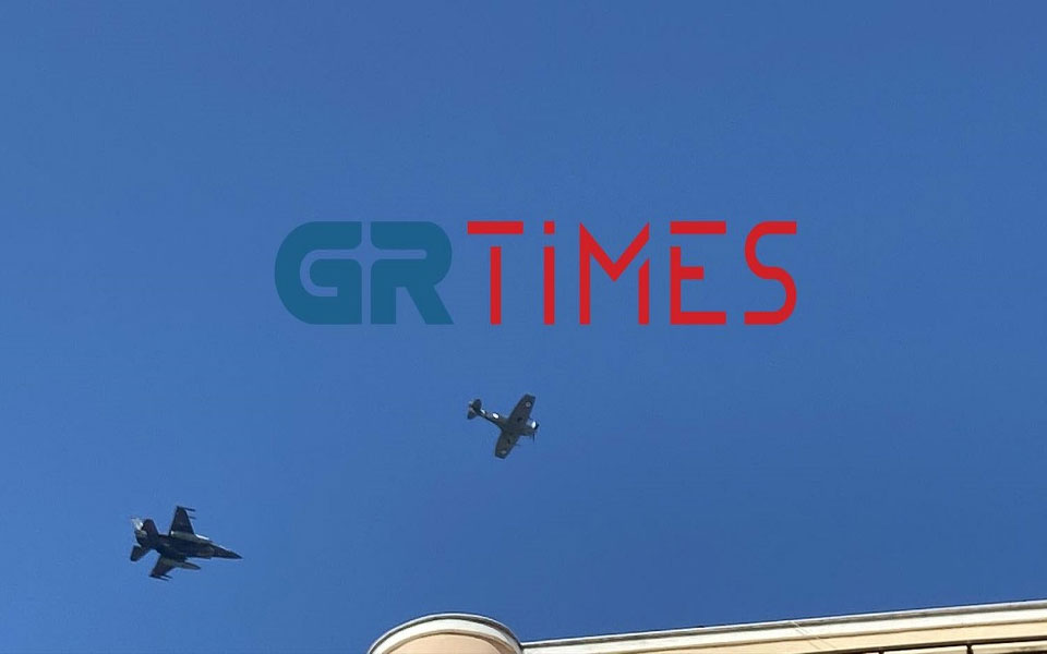 θεσσαλονίκη-εντυπωσιακές-εικόνες-απ-562109872