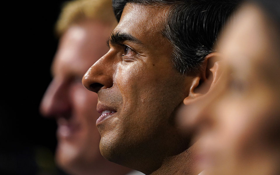 σούνακ-θα-διορθώσω-τα-λάθη-της-τρας-562106896