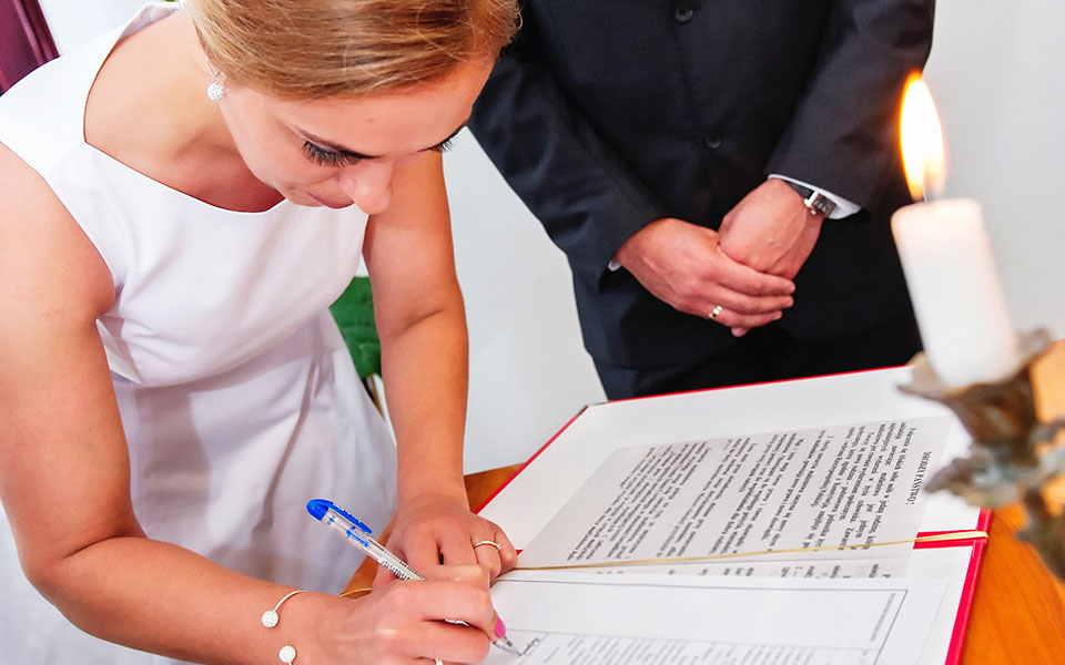 σε-ανοδική-πορεία-τα-σύμφωνα-συμβίωση-562077445