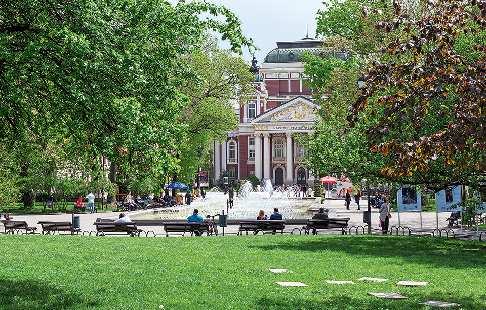 ανατολή-και-δύση-στις-βουλγαρικές-κ-562072411