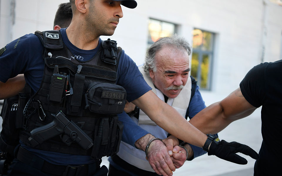 δολοφονία-ζέμπερη-δύο-φορές-ισόβια-κα-562075561