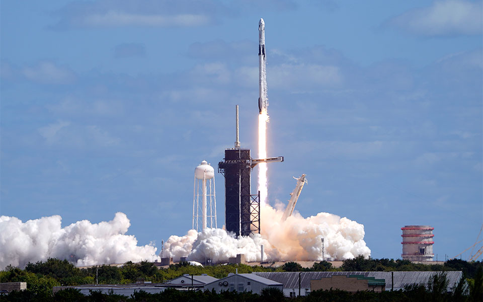 ηπα-εκτοξεύτηκε-ο-πύραυλος-της-spacex-που-με-562077976