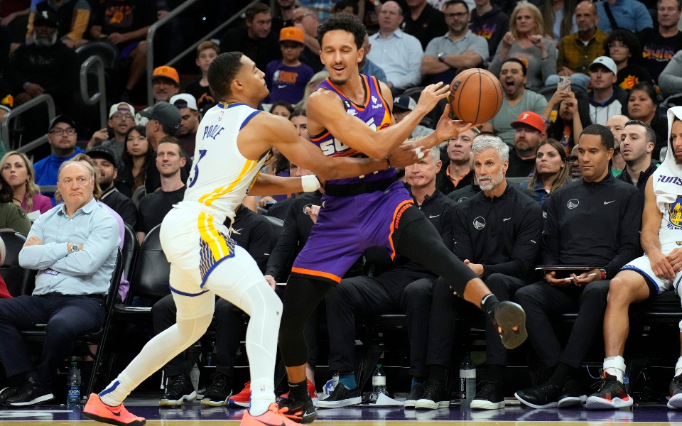 nba-μεγάλη-νίκη-των-σανς-επί-των-γουόριορ-562109857