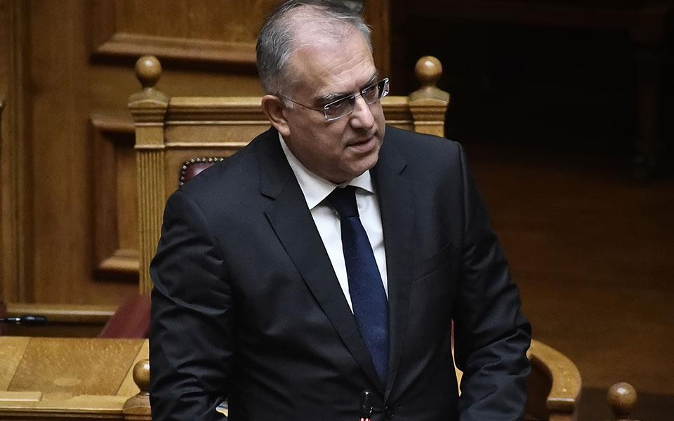 θεοδωρικάκος-δεν-μπορεί-να-μας-αιφνιδ-562073116