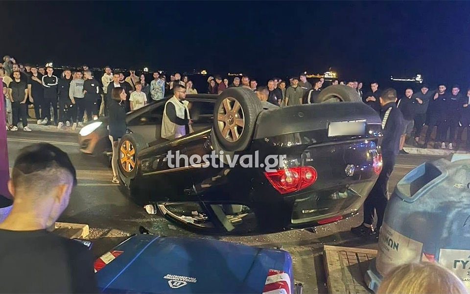 θεσσαλονίκη-τροχαίο-με-ανατροπή-οχήμ-562084444