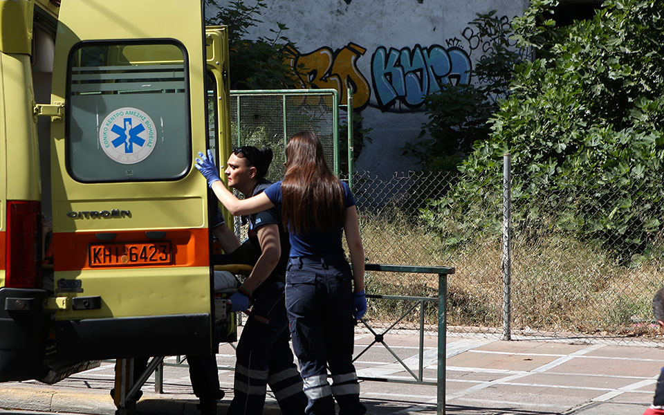 καλαμάτα-καραμπόλα-τεσσάρων-οχημάτω-562073596