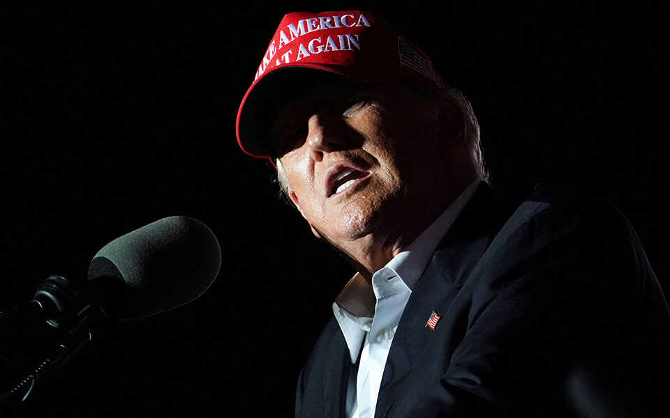 τραμπ-για-twitter-ικανοποίηση-για-την-εξαγορ-562113409