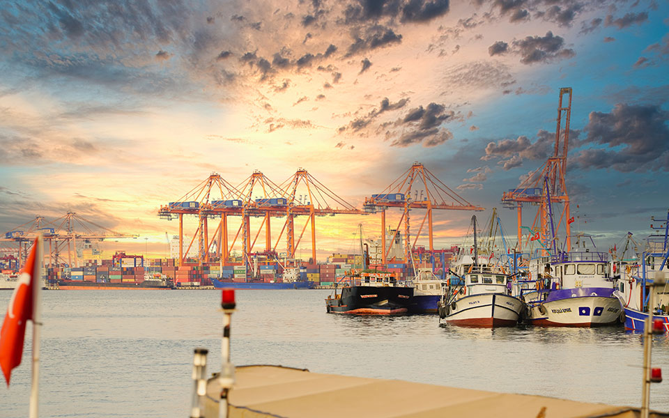 le-monde-για-τουρκία-βασική-πύλη-εισαγωγών-κ-562097869