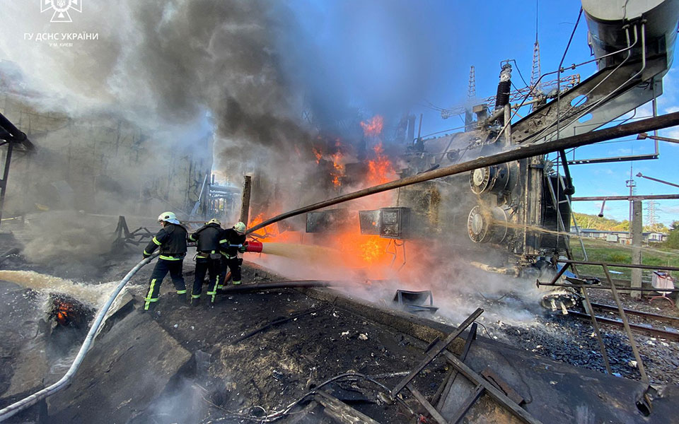 Ουκρανία: «Διάχυτος ο φόβος αλλά και η πίστη στη νίκη» – Μαρτυρίες στην «Κ» για τις πυραυλικές επιθέσεις στο Κίεβο-1