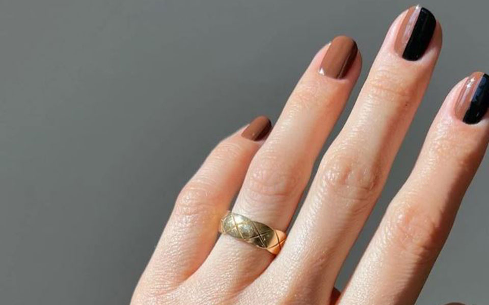 δίχρωμο-μανικιούρ-είναι-το-trend-of-the-moment-562107031