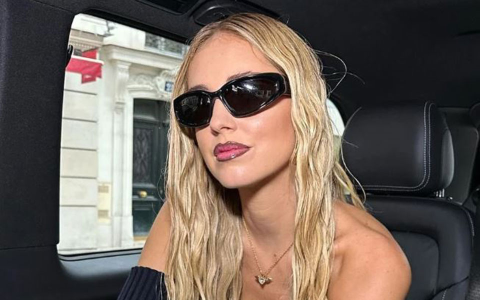 berry-lips-τα-πιο-dark-κραγιόν-για-τα-φθινοπωρινά-beauty-lo-562076110