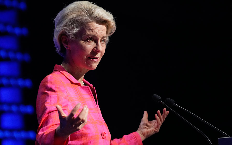 ούρσουλα-φον-ντερ-λάιεν-θα-εγκρίνουμε-562095058