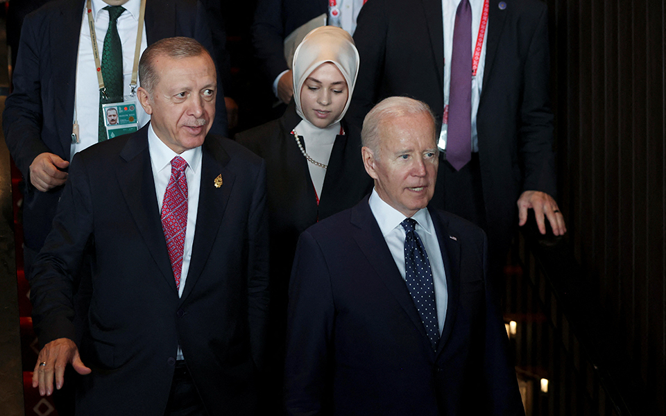 τετ-α-τετ-μπάιντεν-με-ερντογάν-στη-g20-τ-562138159