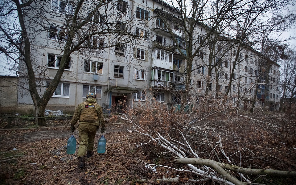 h-oυκρανία-απορρίπτει-ότι-εκτέλεσε-ρώσο-562146967