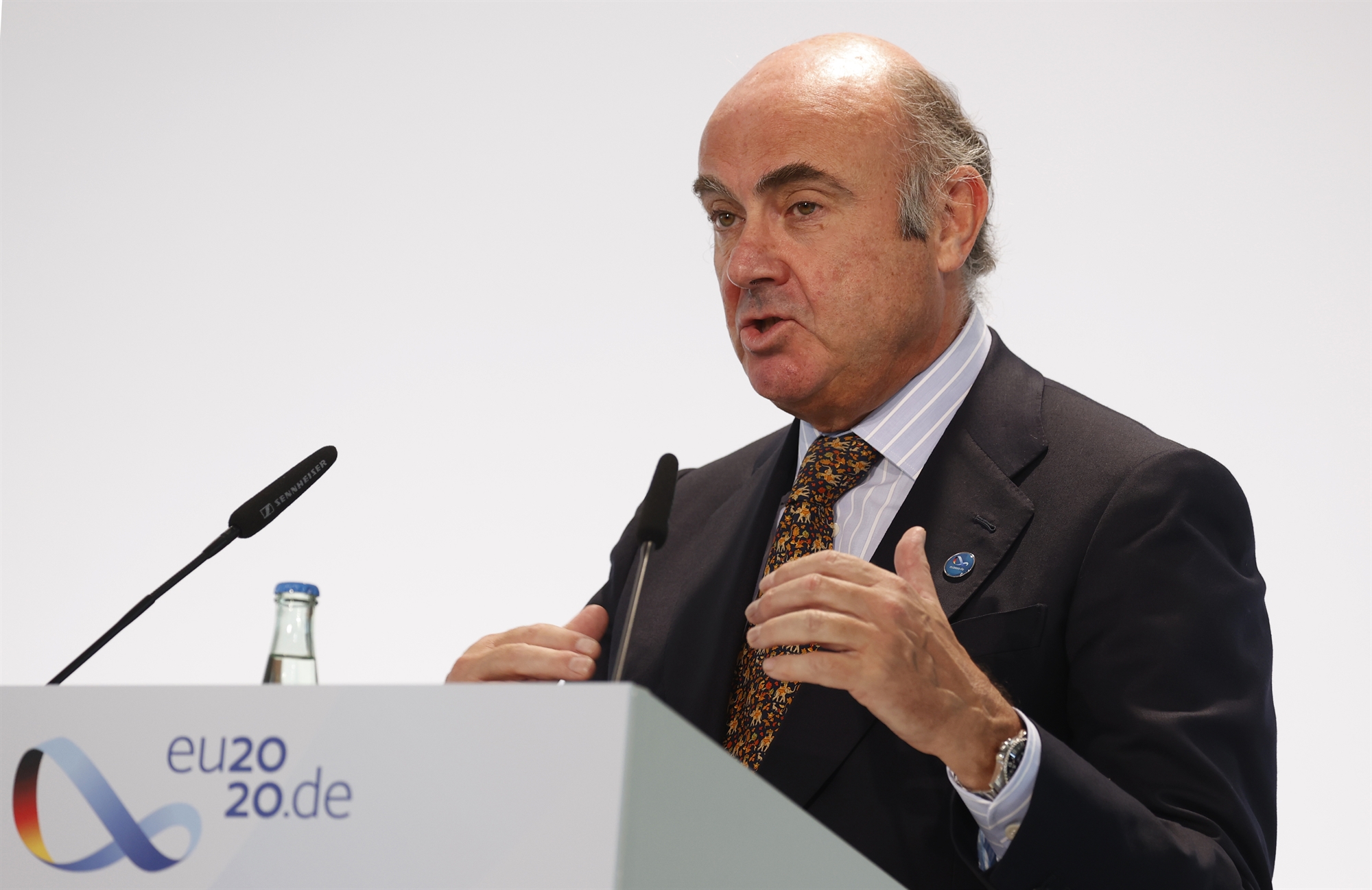 ανοιχτό-το-ενδεχόμενο-ύφεσης-στην-ευρ-562141414