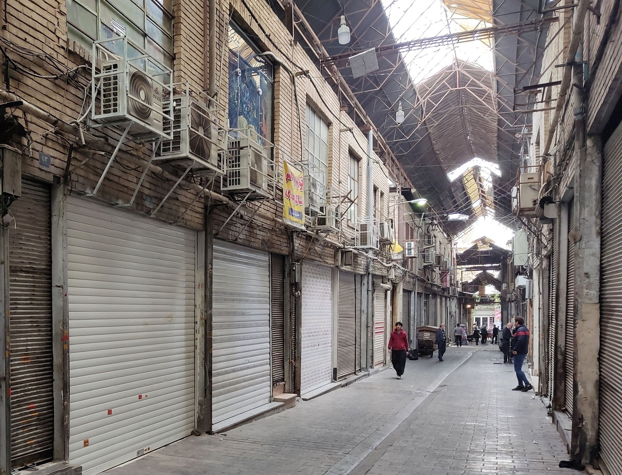 διαμάχη-τεχεράνης-παρισιού-για-τους-562140997