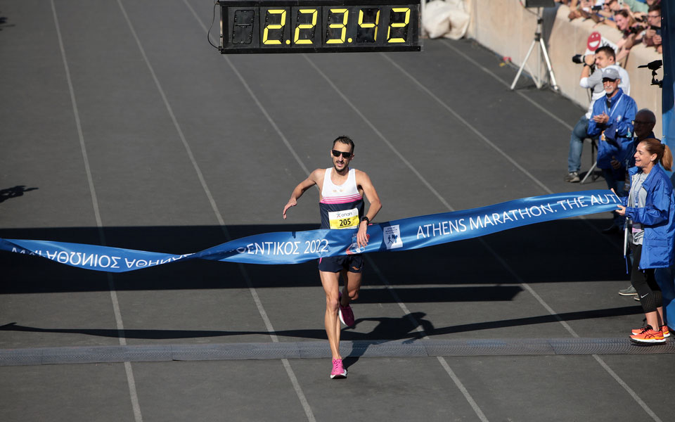 αυθεντικός-μαραθώνιος-2022-νικητής-ο-χ-πι-562135522