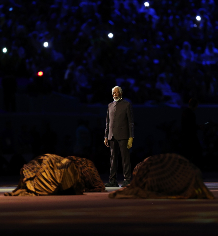 Ο Μόργκαν Φρίμαν αφηγείται το φετινό Μουντιάλ αλλά ο πλανήτης δεν τον ακούει-4