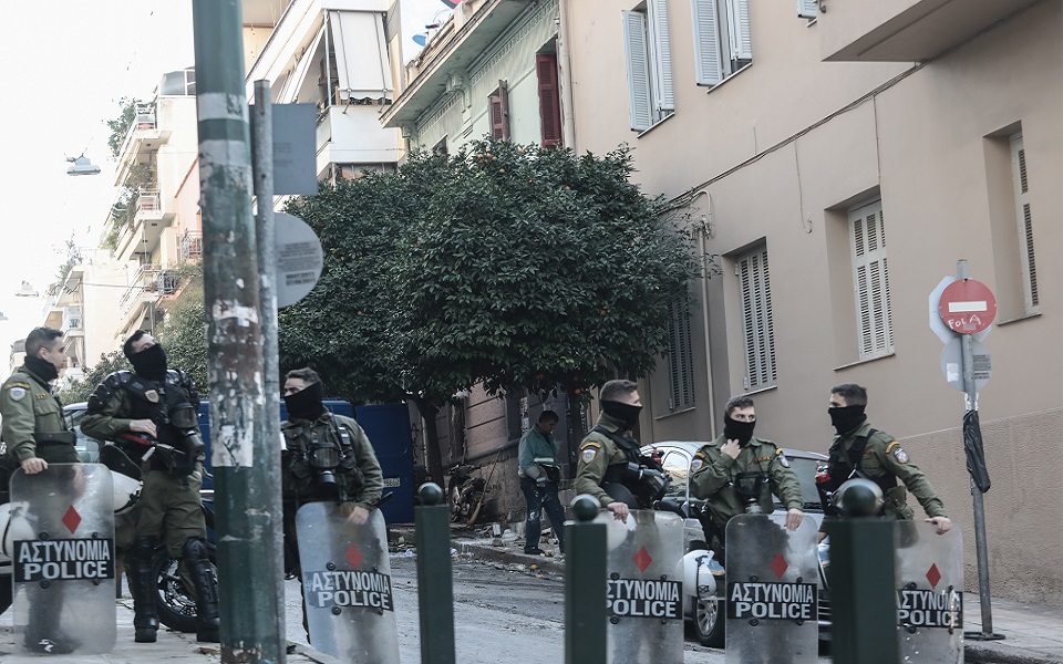 δίκη-ινδαρέ-αθωώθηκαν-τα-τρία-μέλη-της-562130698