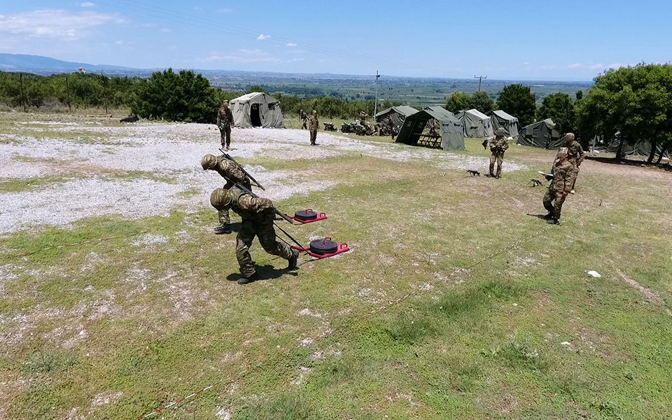 αύξηση-εισακτέων-στις-στρατιωτικές-σ-562117180
