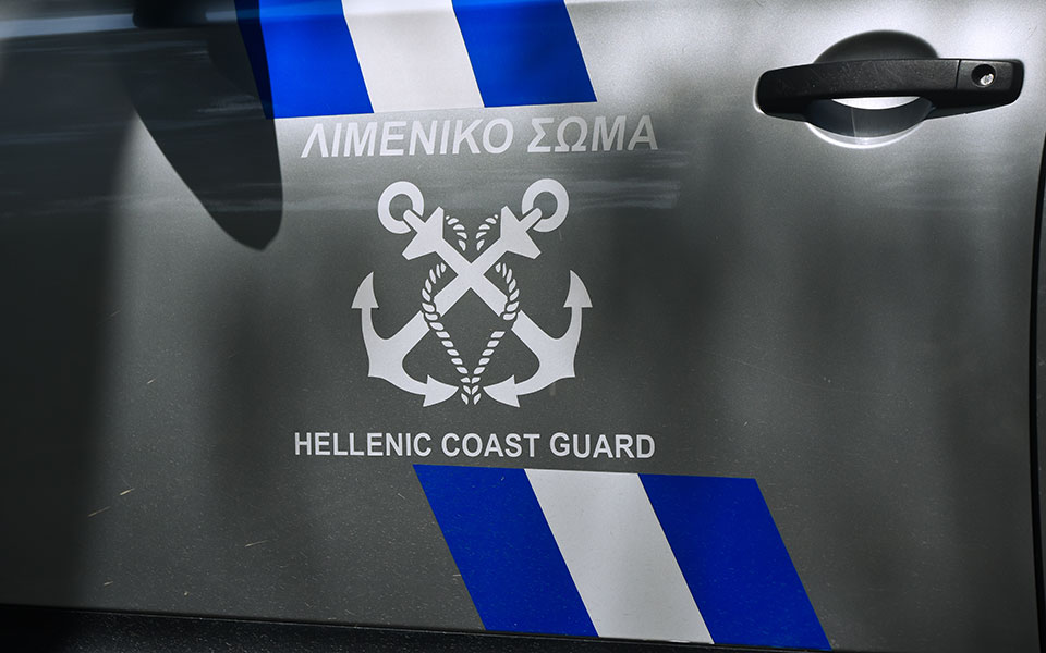 πρόσκρουση-πλοίου-πιθανόν-σε-ύφαλο-κα-562159402