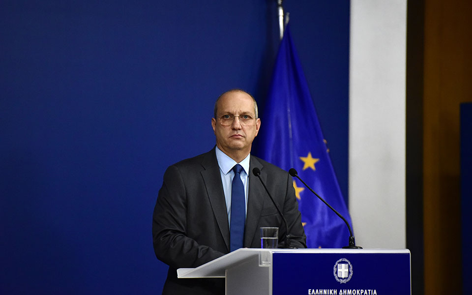 οικονόμου-για-παρακολουθήσεις-πέφτε-562135513