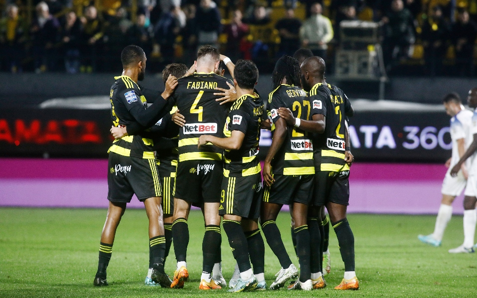 superleague-άρης-λαμία-5-0-άνετη-νίκη-για-την-ομά-562128673