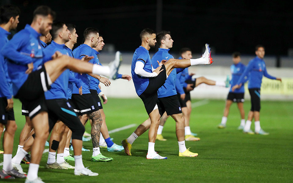 το-βλέμμα-στο-euro-η-εθνική-562141486