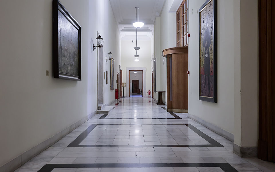 επιτροπή-θεσμών-ολοκληρώθηκε-η-κεκλε-562159123