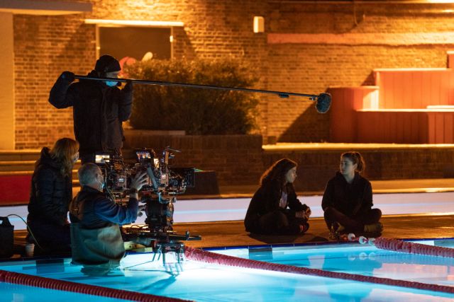 Από τα βράχια της Λέσβου στο Netflix-2