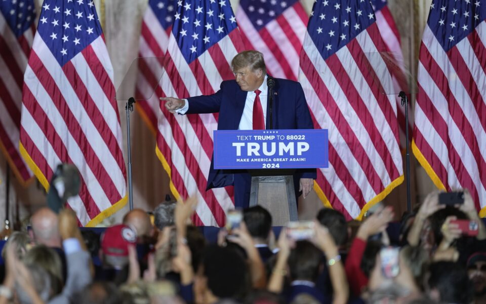 ρόμπερτ-πφάλτζγκραφ-στην-κ-στην-εξω-562157752