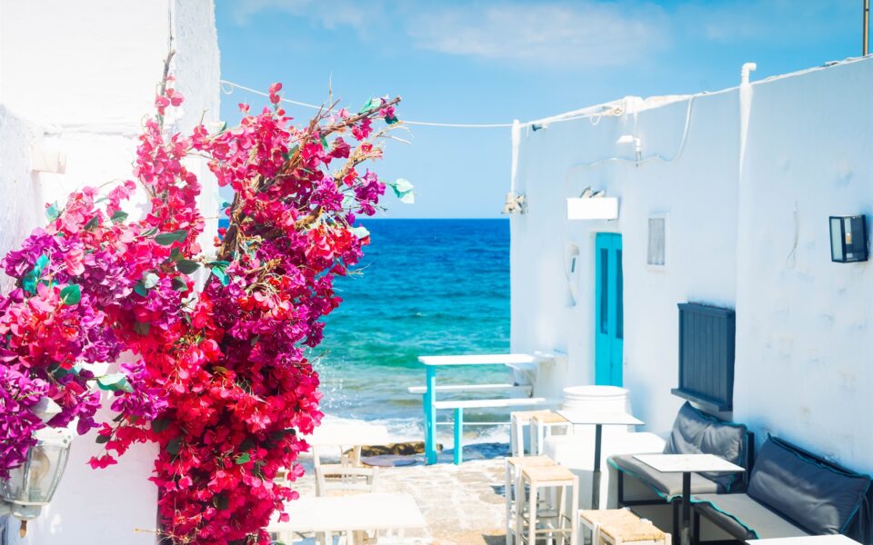 νεόδμητες-κατοικίες-και-πολυτελή-εξο-562146061