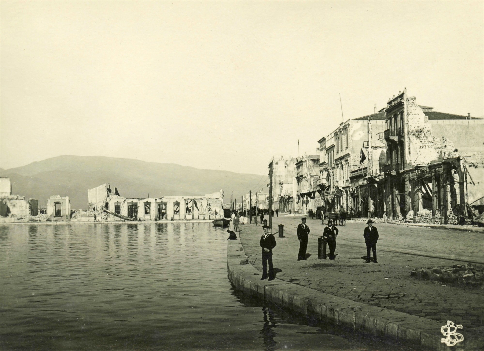 1919 – 1922: Η καταστροφή της Σμύρνης – Σεπτέμβριος 1922-12