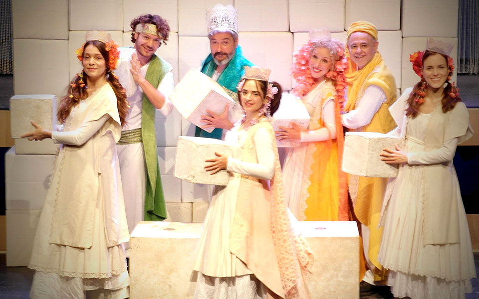 παραμύθι-χωρίς-όνομα-από-την-παιδικ-562136545