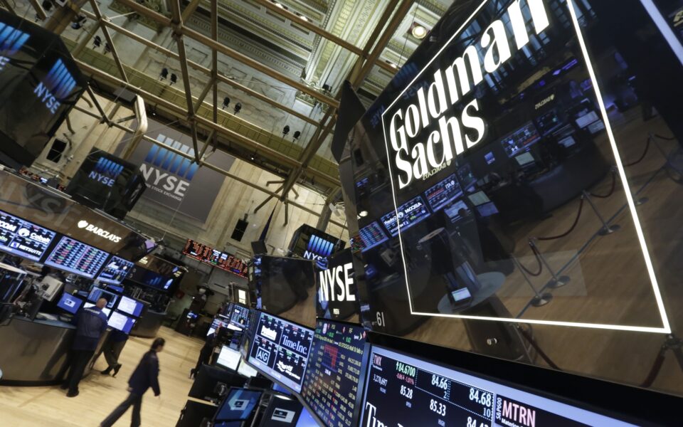 τέσσερις-ακόμη-αυξήσεις-επιτοκίων-562143760