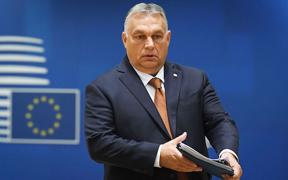 προς-μετωπική-βρυξέλλες-και-βουδαπέσ-562152646