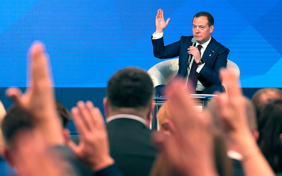 παραλήρημα-μεντβέντεφ-η-ρωσία-διεξάγ-562122805