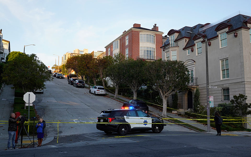 επίθεση-στο-σπίτι-των-πελόζι-οι-κάμερε-562119574