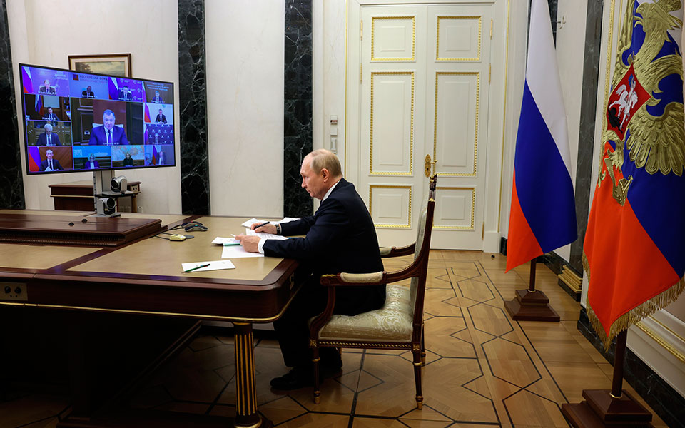 ρωσία-τα-δύο-πρόσωπα-που-έπεισαν-τον-πο-562123699