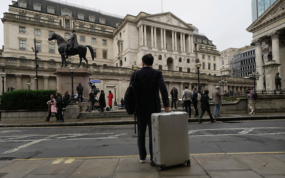 βρετανία-οι-απελάσεις-ρώσων-κατασκόπ-562140523