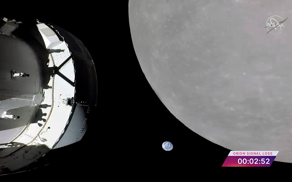 orion-σε-απόσταση-130-χιλιομέτρων-από-την-επι-562148161