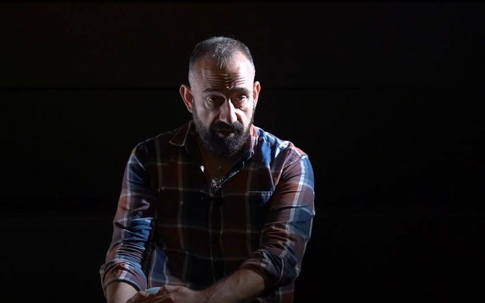 η-μαρτυρία-ενός-ισπανού-δημοσιογράφο-562149658