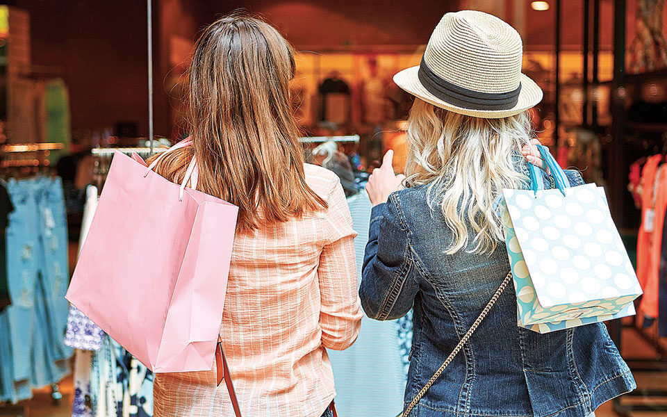 απόβαση-οίκων-πολυτελείας-και-φθηνών-562135225