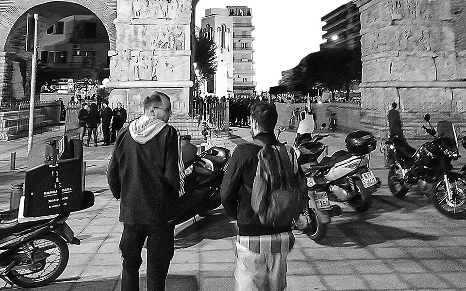 δρομολόγια-2310-της-θεσσαλονίκης-vs-210-της-αθ-562119049